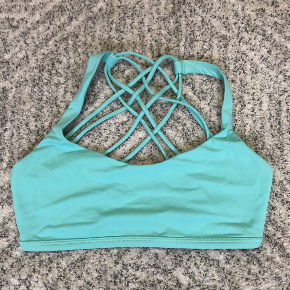 Free to be me Lululemon sports bra